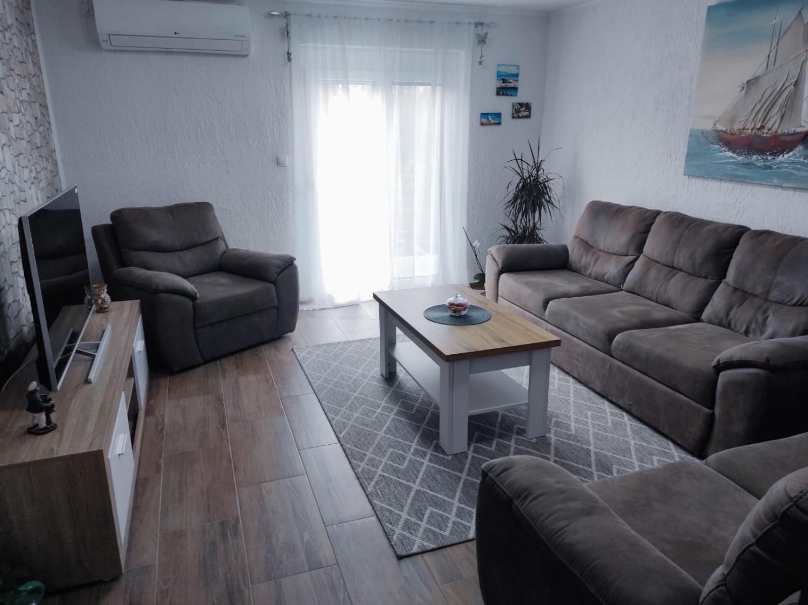 Apartman Jenny-Porec Kosinozici Exteriör bild